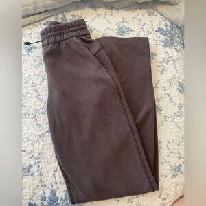 LULULEMON BROWN SOFT STREAM PANTS SIZE 2 GREAT CONDITION